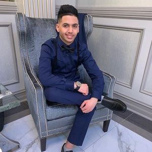 Meet your Posher, Ali